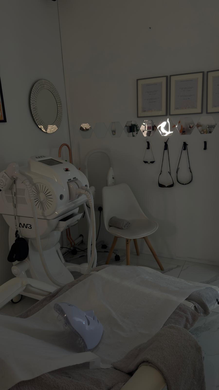 AW3 laser machine and clinic room